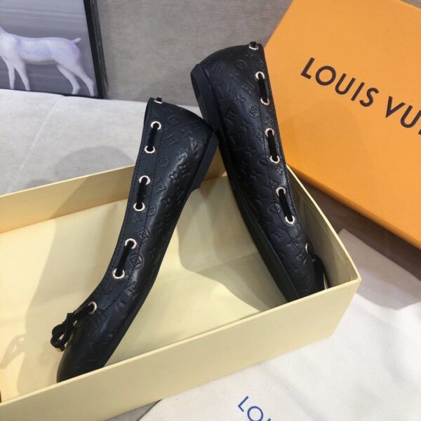 Louis Vuitton Gloria Flat Loafer Black For Women LV