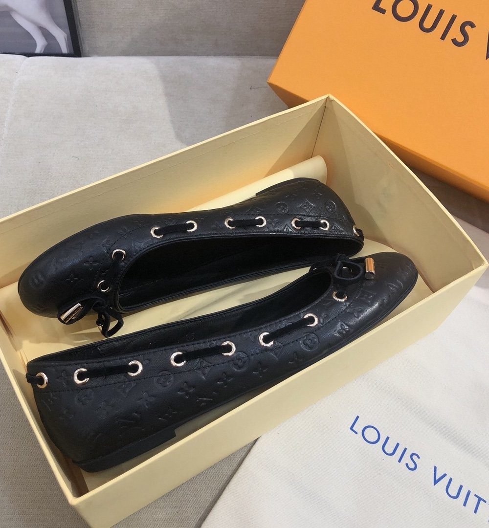 Louis Vuitton Gloria Flat Loafer Black For Women LV