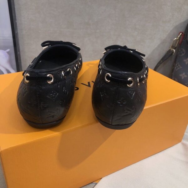 Louis Vuitton Gloria Flat Loafer Black For Women LV