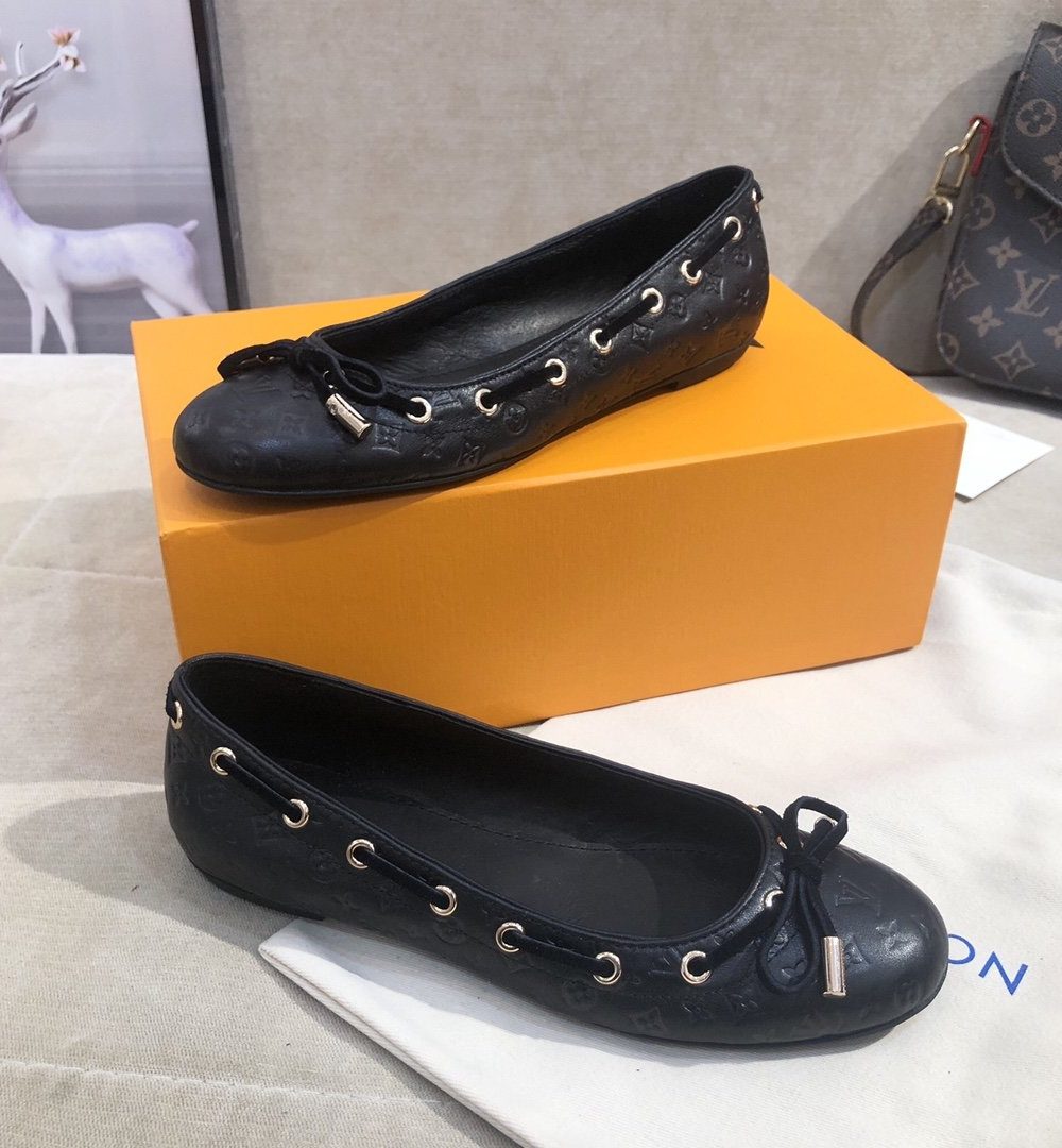Louis Vuitton Gloria Flat Loafer Black For Women LV