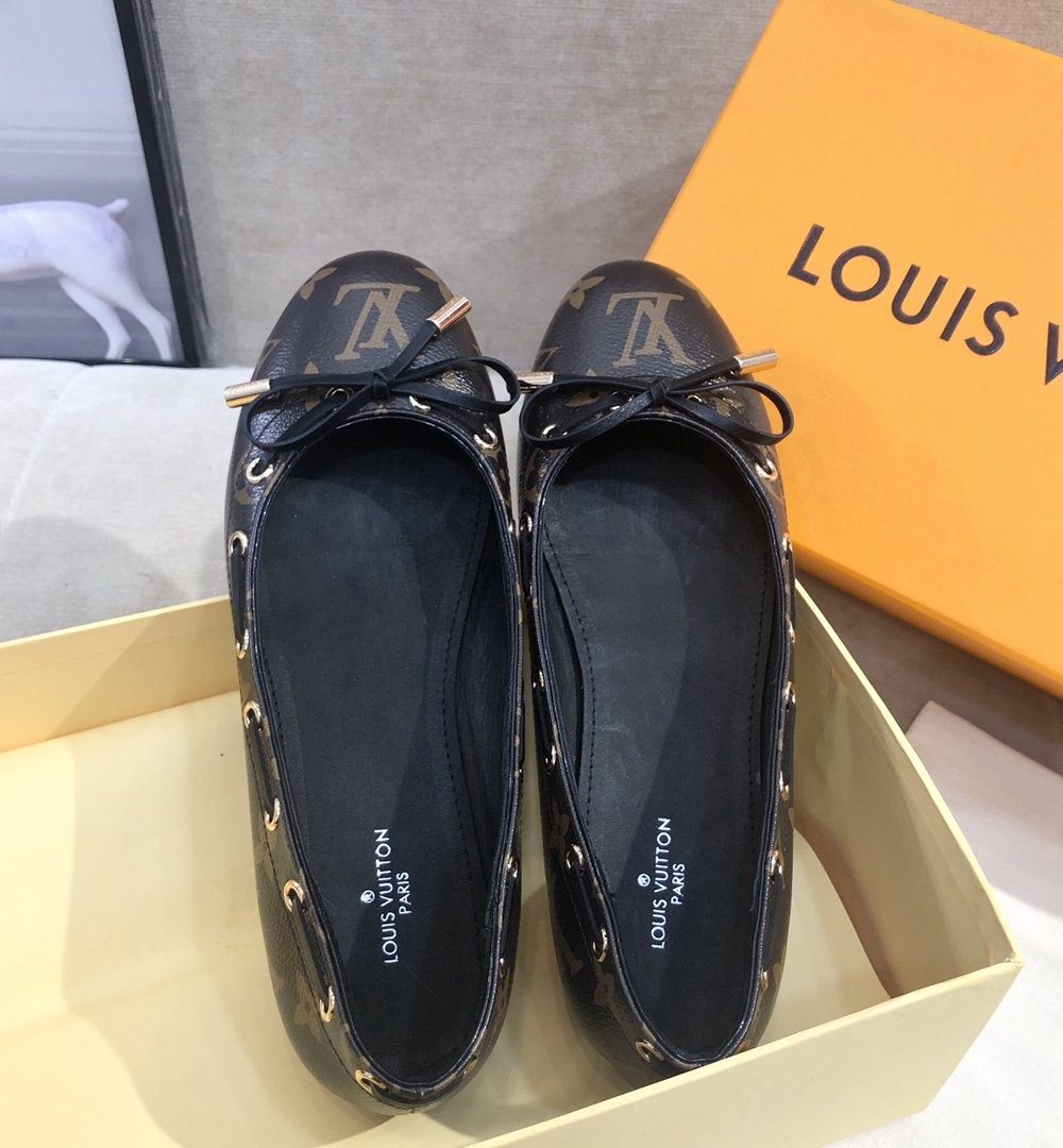 Louis Vuitton Gloria Flat Loafer Patent Monogram Material Brown For Women LV