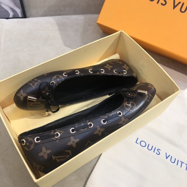 Louis Vuitton Gloria Flat Loafer Patent Monogram Material Brown For Women LV