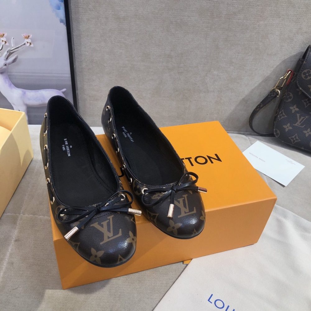 Louis Vuitton Gloria Flat Loafer Patent Monogram Material Brown For Women LV - Image 3