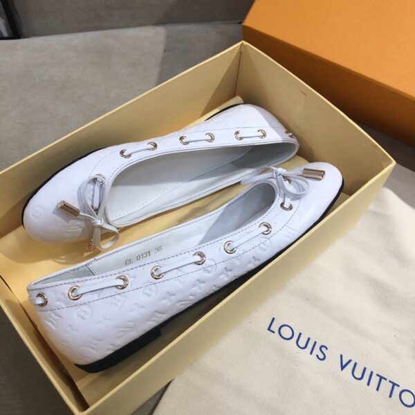 Louis Vuitton Gloria Flat Loafer White For Women LV