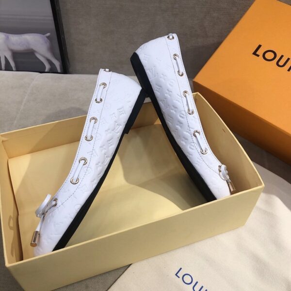Louis Vuitton Gloria Flat Loafer White For Women LV