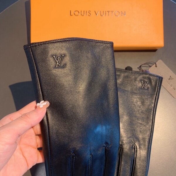 Louis Vuitton Gloves In Black