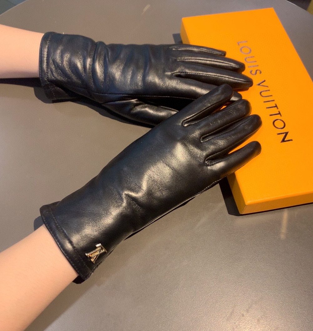 Louis Vuitton Gloves In Black