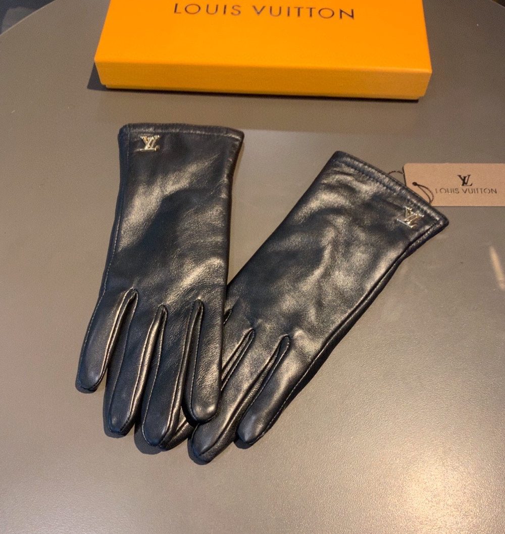 Louis Vuitton Gloves In Black
