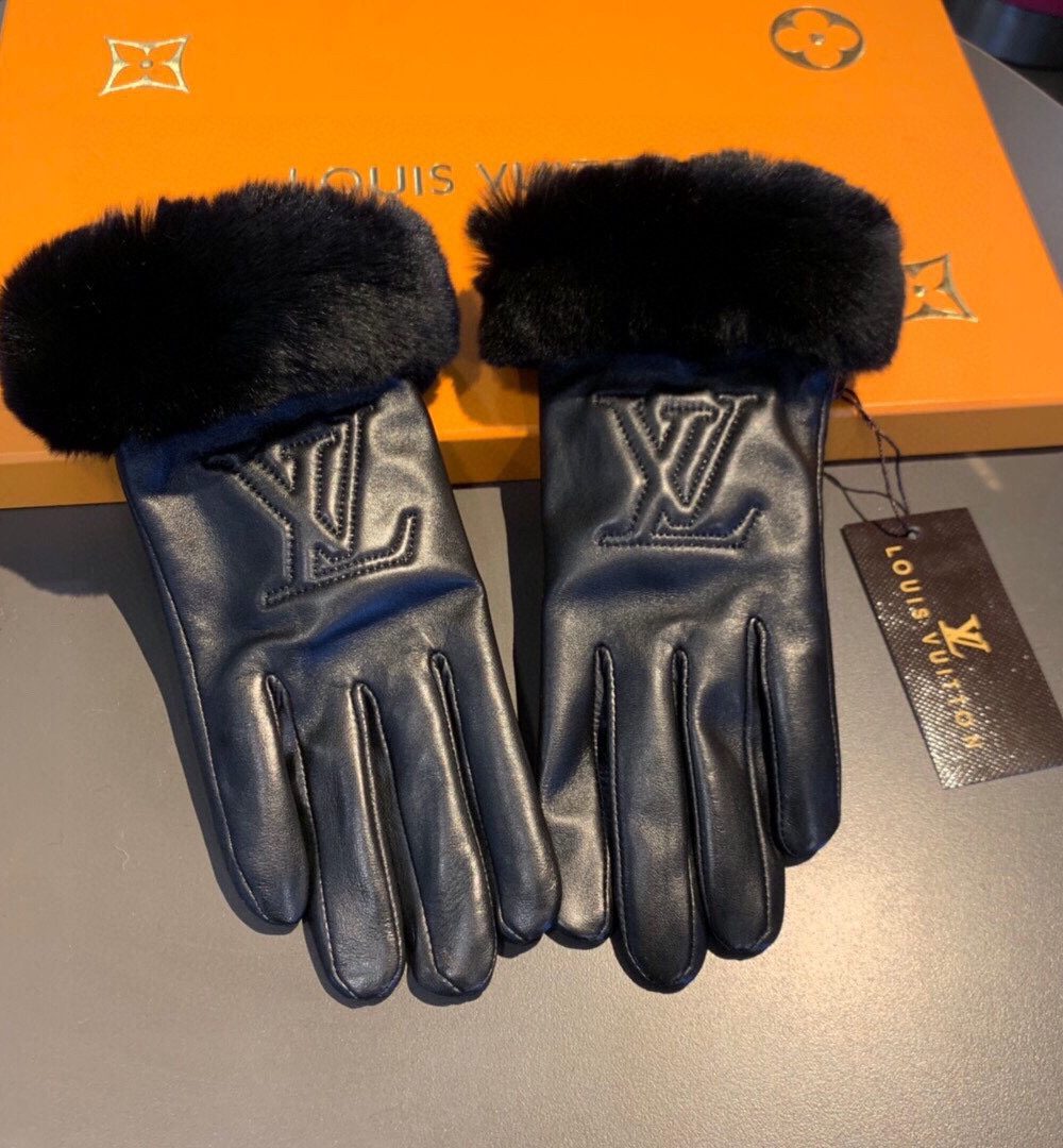 Louis Vuitton Gloves In Black