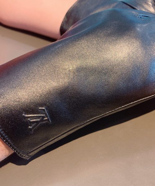 Louis Vuitton Gloves In Black