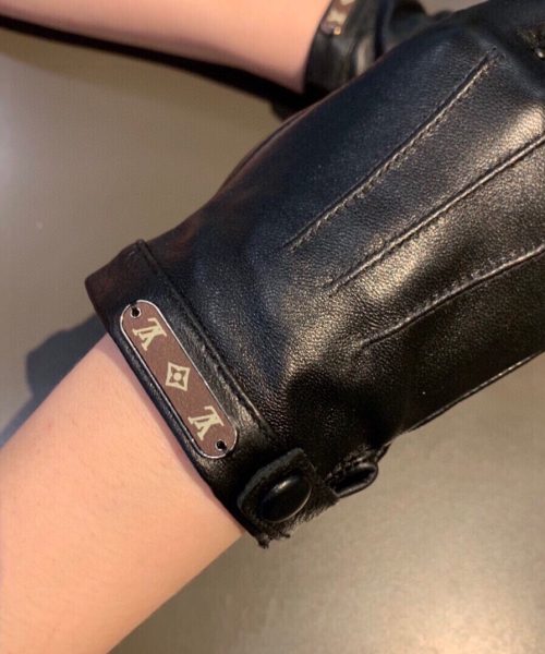 Louis Vuitton Gloves In Black