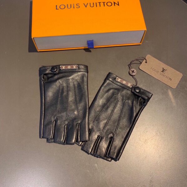 Louis Vuitton Gloves In Black