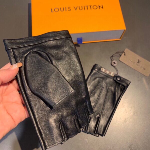 Louis Vuitton Gloves In Black