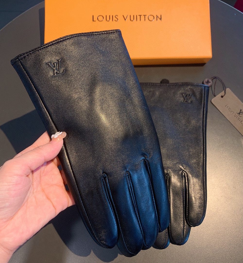 Louis Vuitton Gloves In Black