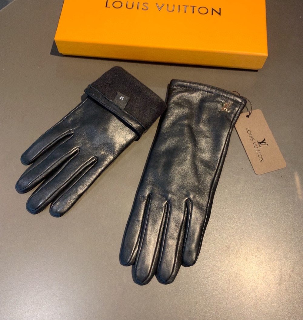 Louis Vuitton Gloves In Black