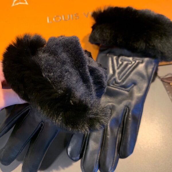 Louis Vuitton Gloves In Black
