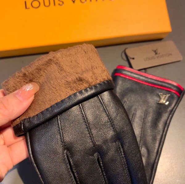 Louis Vuitton Gloves In Black