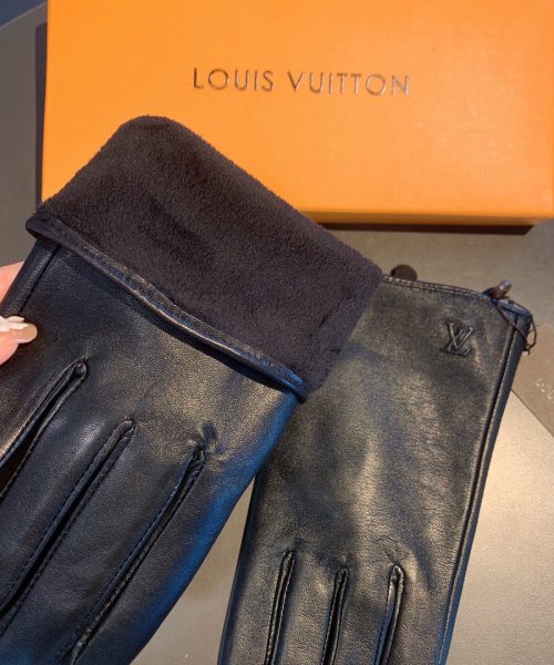 Louis Vuitton Gloves In Black