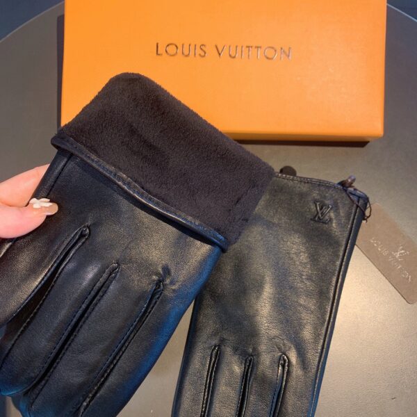 Louis Vuitton Gloves In Black