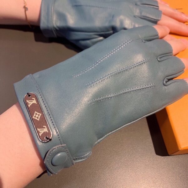Louis Vuitton Gloves In Blue