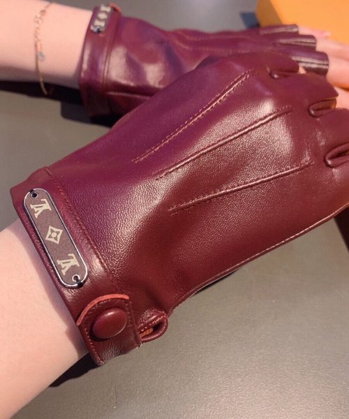 Louis Vuitton Gloves In Burgundy