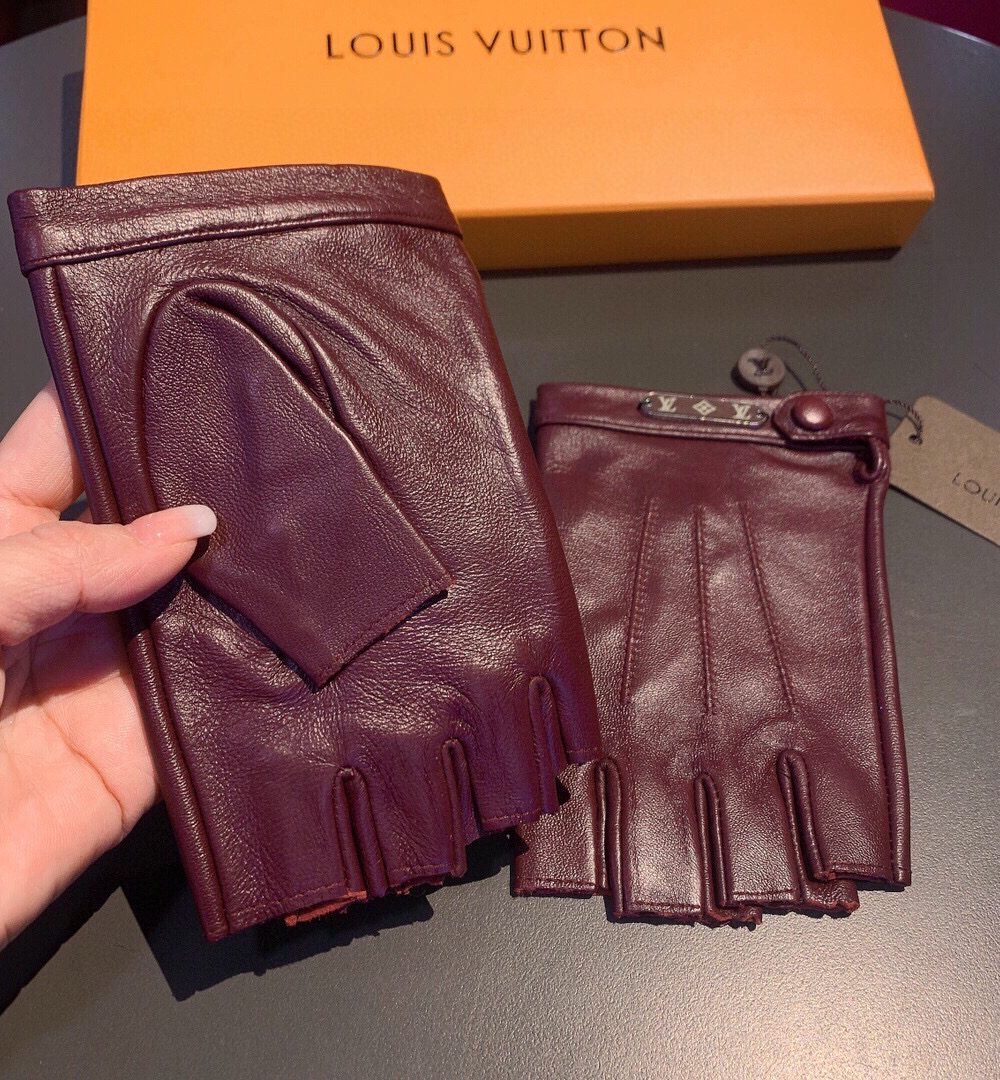 Louis Vuitton Gloves In Burgundy