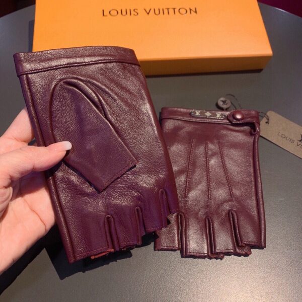 Louis Vuitton Gloves In Burgundy