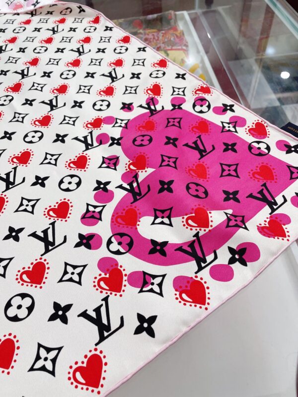 Louis Vuitton I LV U Pink Square Scarf 90cm/35in M77354 