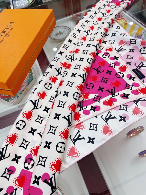 Louis Vuitton I LV U Pink Square Scarf 90cm/35in M77354 