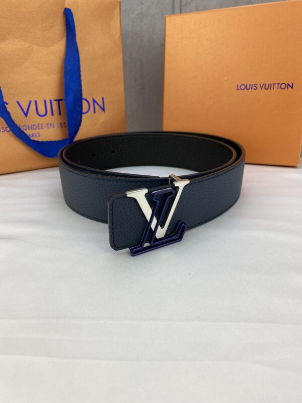 1:1 Replica Louis Vuitton Iconic Reversible LV Belt Black LV Women Belt
