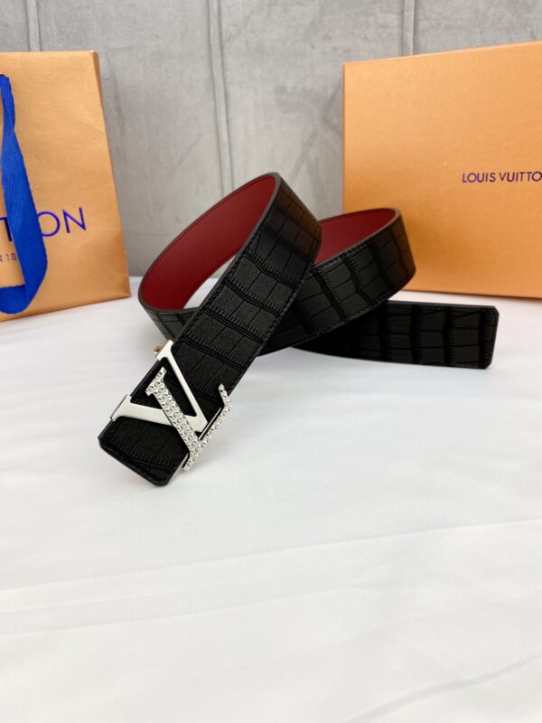 1:1 Replica Louis Vuitton Iconic Reversible LV Belt Black LV Women Belt