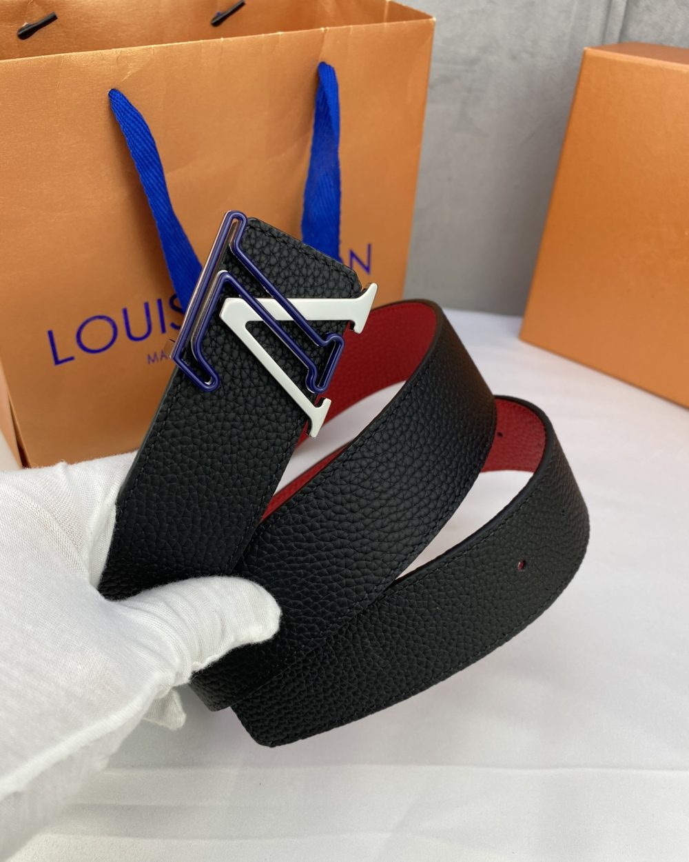 1:1 Replica Louis Vuitton Iconic Reversible LV Belt Black LV Women Belt