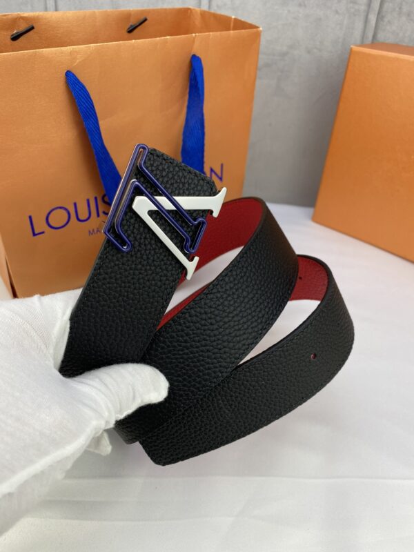 1:1 Replica Louis Vuitton Iconic Reversible LV Belt Black LV Women Belt