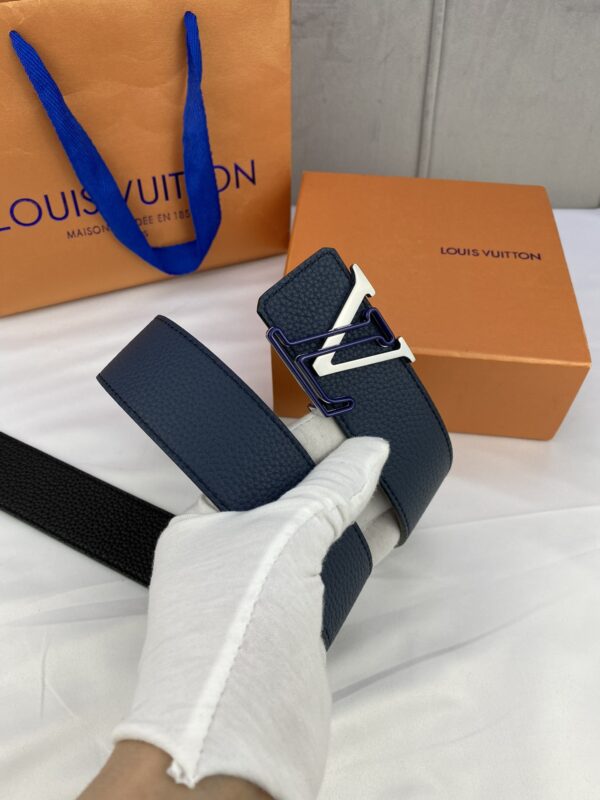1:1 Replica Louis Vuitton Iconic Reversible LV Belt Black LV Women Belt