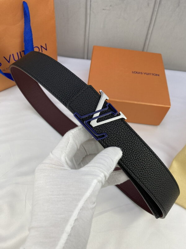 1:1 Replica Louis Vuitton Iconic Reversible LV Belt Black LV Women Belt