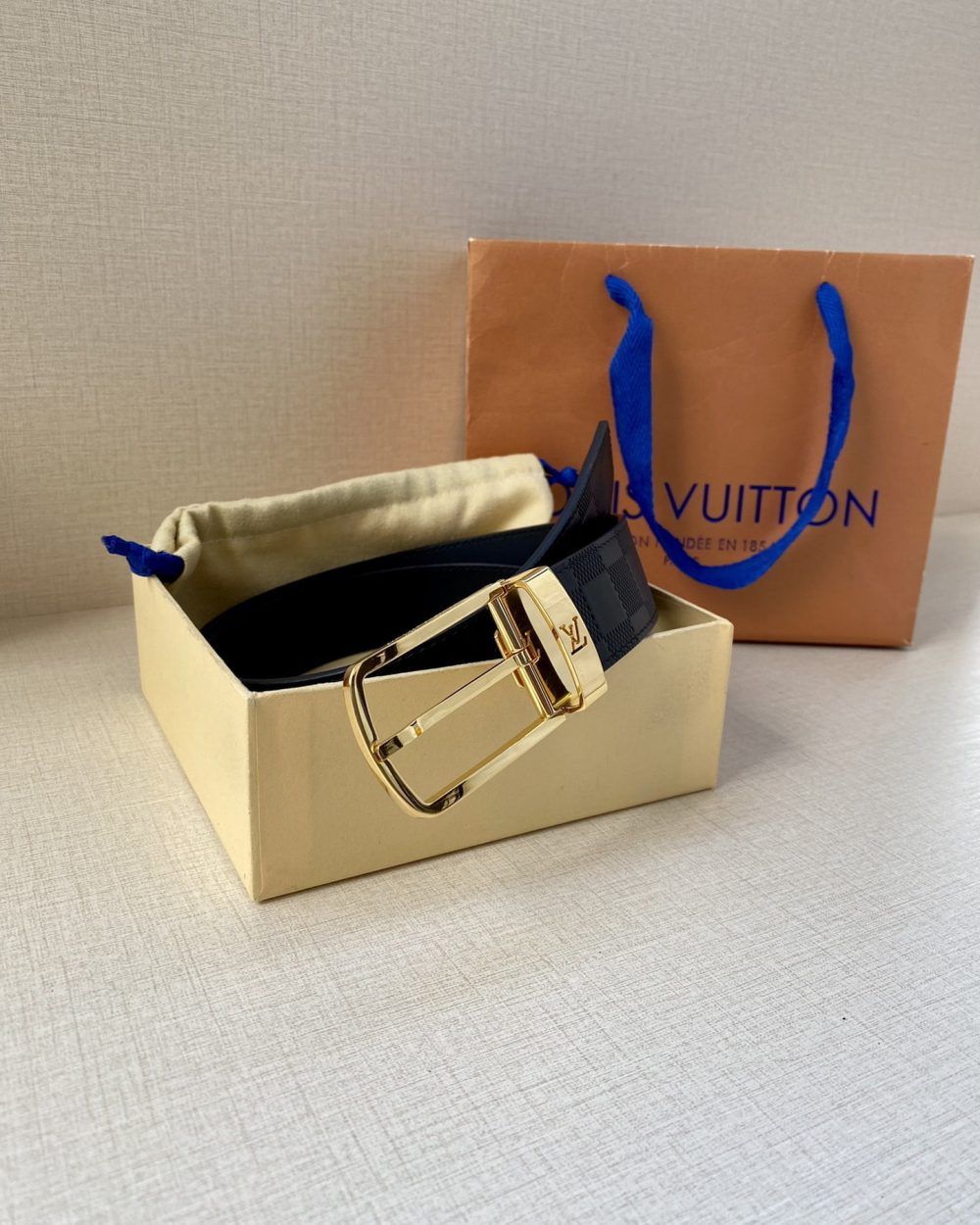 1:1 Replica Louis Vuitton Iconic Reversible LV Belt Black LV Women Belt