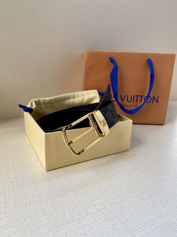 1:1 Replica Louis Vuitton Iconic Reversible LV Belt Black LV Women Belt
