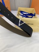 1:1 Replica Louis Vuitton Iconic Reversible LV Belt Black LV Women Belt