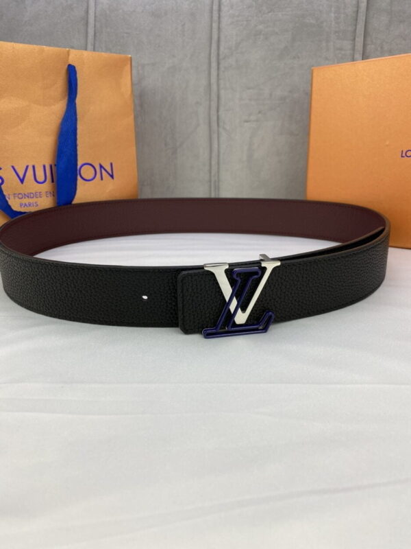 1:1 Replica Louis Vuitton Iconic Reversible LV Belt Black LV Women Belt