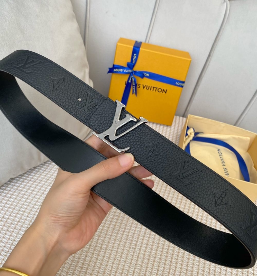 1:1 Replica Louis Vuitton Iconic Reversible LV Belt Black LV Women Belt