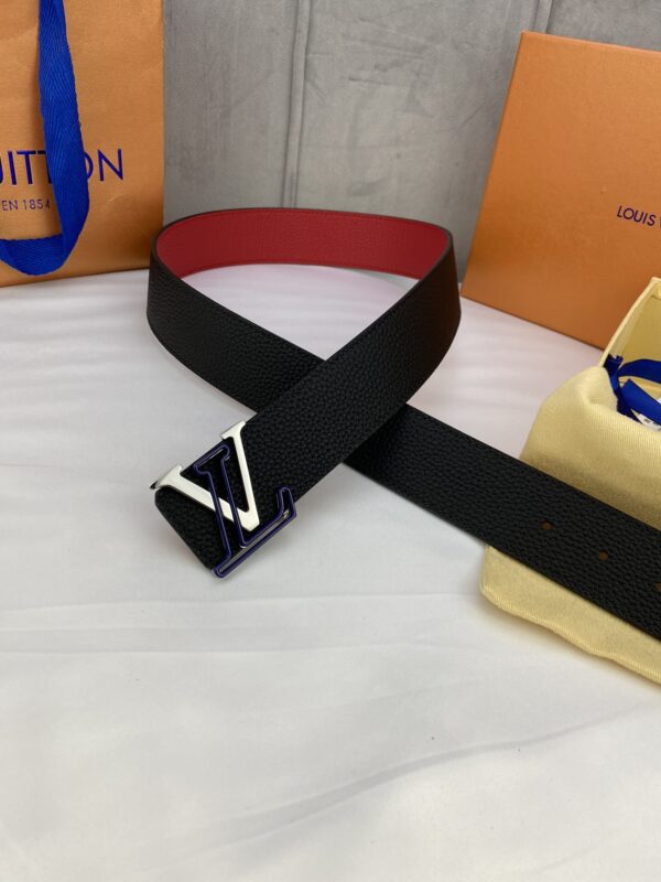 1:1 Replica Louis Vuitton Iconic Reversible LV Belt Black LV Women Belt