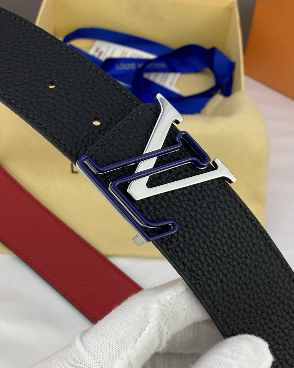 1:1 Replica Louis Vuitton Iconic Reversible LV Belt Black LV Women Belt
