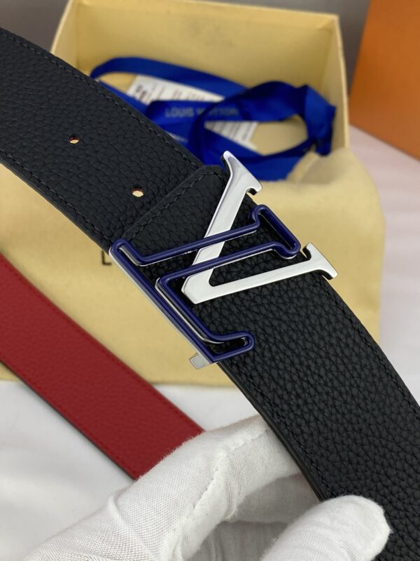 1:1 Replica Louis Vuitton Iconic Reversible LV Belt Black LV Women Belt