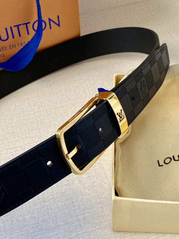 1:1 Replica Louis Vuitton Iconic Reversible LV Belt Black LV Women Belt