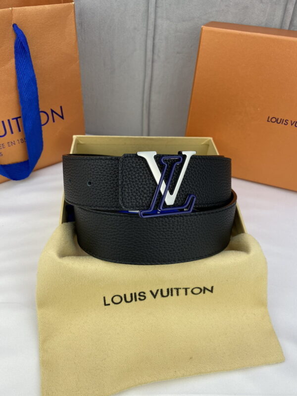 1:1 Replica Louis Vuitton Iconic Reversible LV Belt Black LV Women Belt
