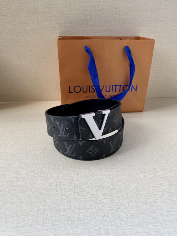 1:1 Replica Louis Vuitton Iconic Reversible LV Belt Black LV Women Belt