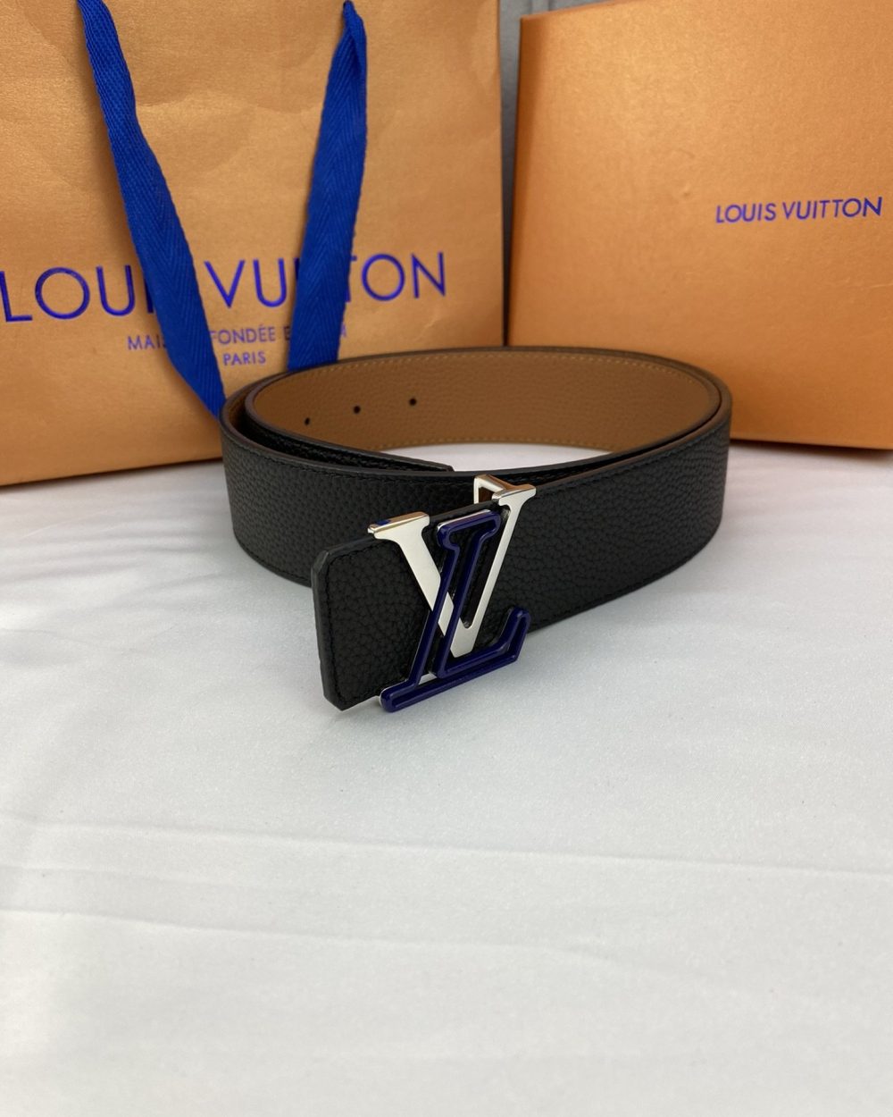 1:1 Replica Louis Vuitton Iconic Reversible LV Belt Black LV Women Belt