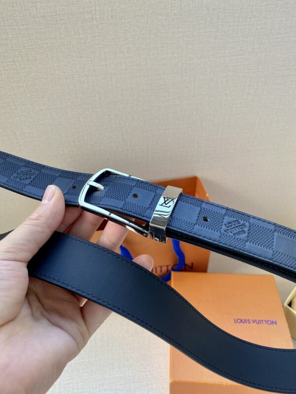 1:1 Replica Louis Vuitton Iconic Reversible LV Belt Black LV Women Belt