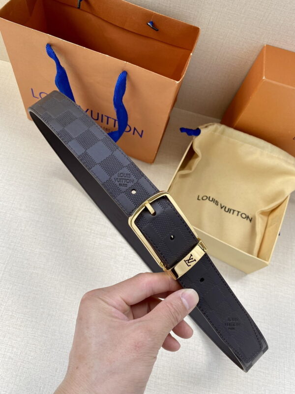 1:1 Replica Louis Vuitton Iconic Reversible LV Belt Black LV Women Belt