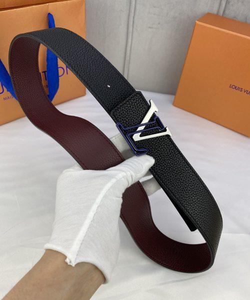 1:1 Replica Louis Vuitton Iconic Reversible LV Belt Black LV Women Belt